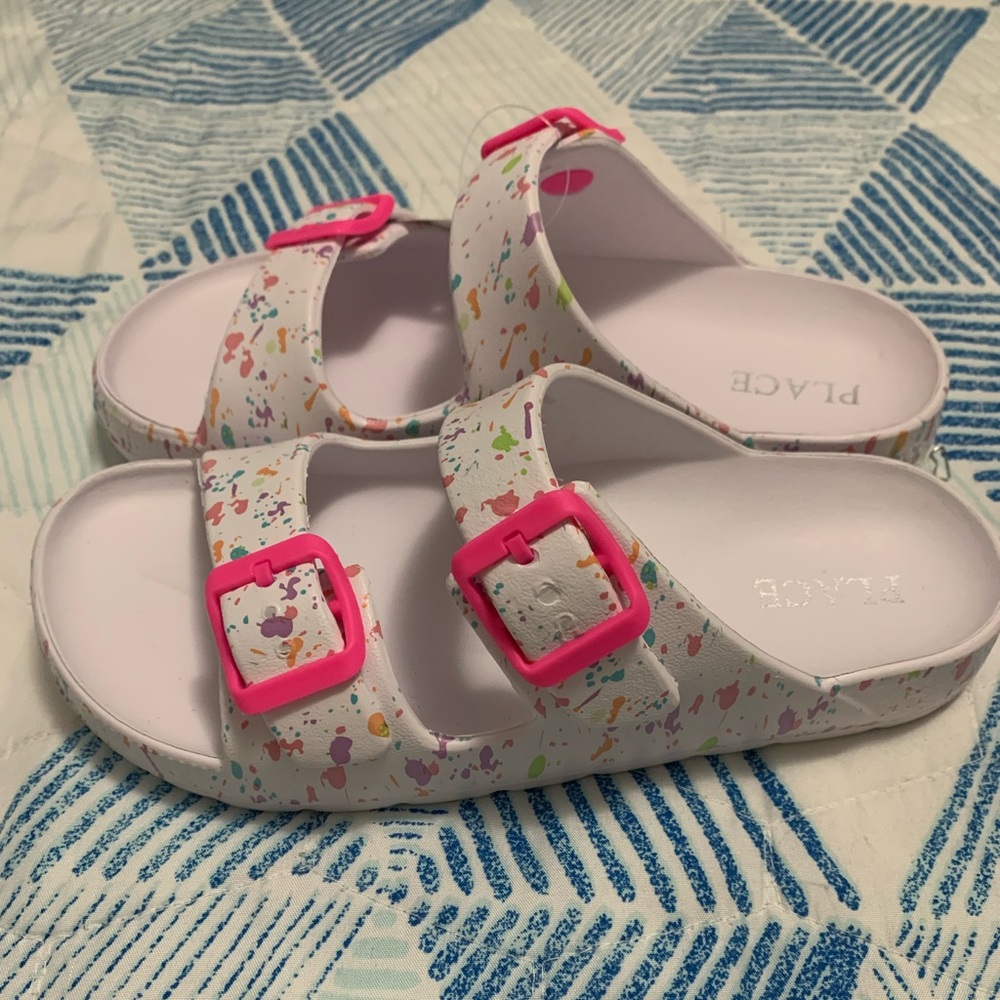 Shoes - Picture 3 of 7